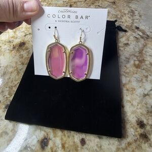 nwt Kendra Scott Pink Gold Elongated Drop Earrings